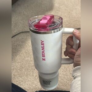 SOLD OUT!!! Stanley 40oz Valentines Limited Edition ProTour Frost Lovely